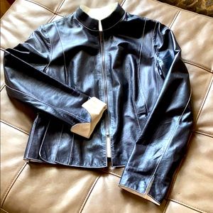 Reversible black/white pleated leather jacket